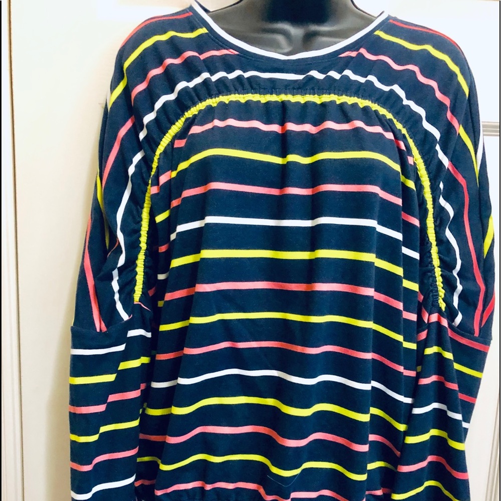 - Oversized Striped Sweatshirt